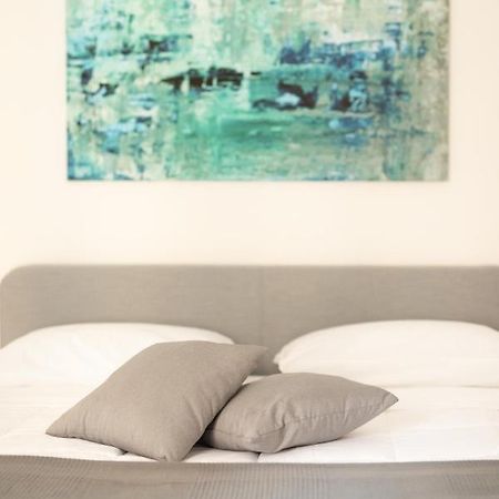 Nella'S Carlo III Apartment Napoli Dış mekan fotoğraf
