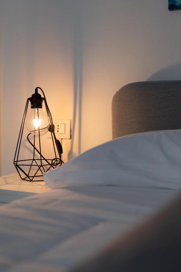 Nella'S Carlo III Apartment Napoli Dış mekan fotoğraf