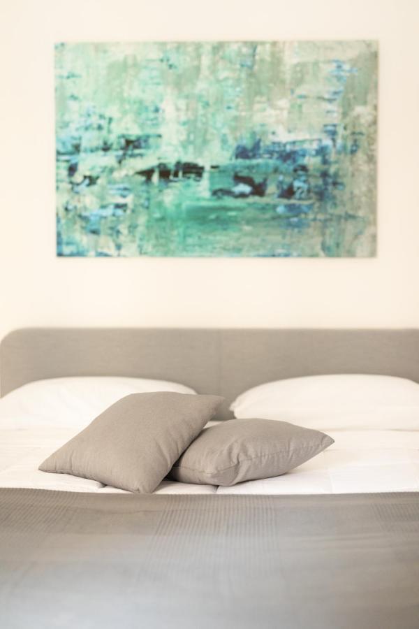 Nella'S Carlo III Apartment Napoli Dış mekan fotoğraf